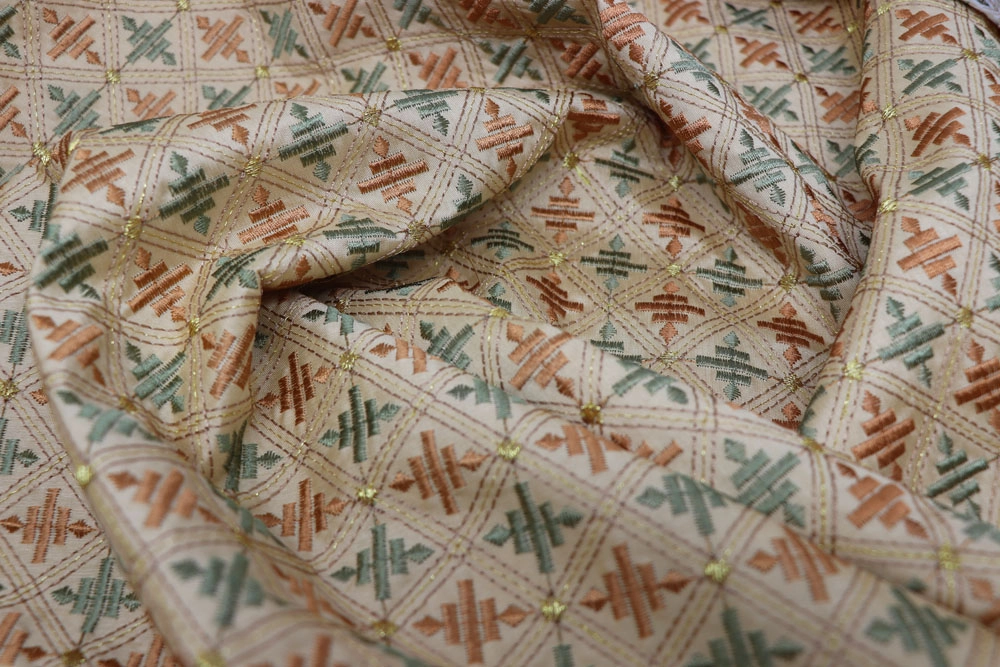 embroidered-fabrics